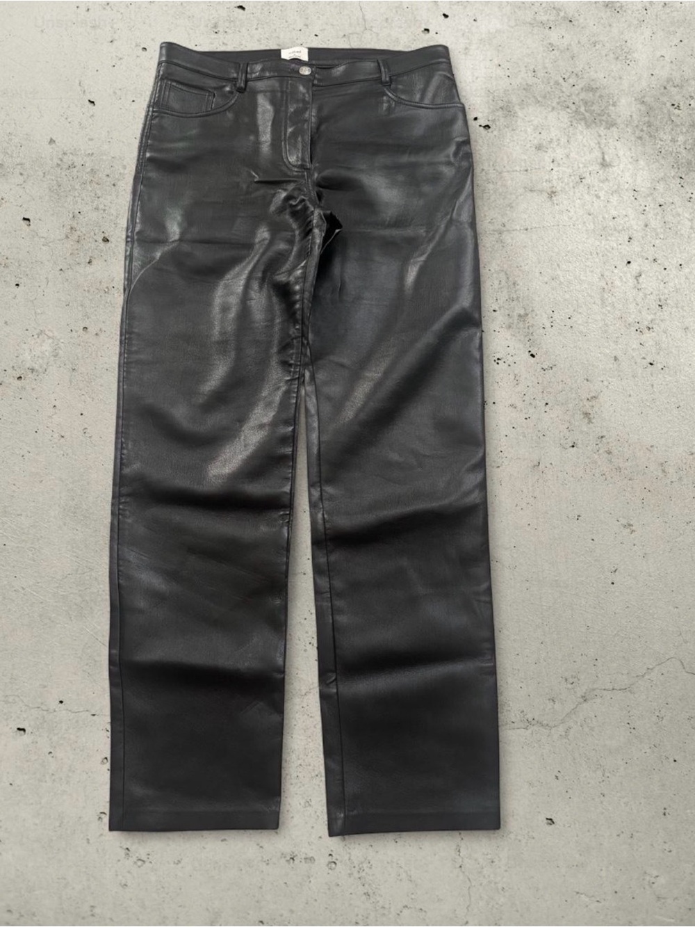 Wilfred Modern Melina Vegan Leather Pants by Aritzia